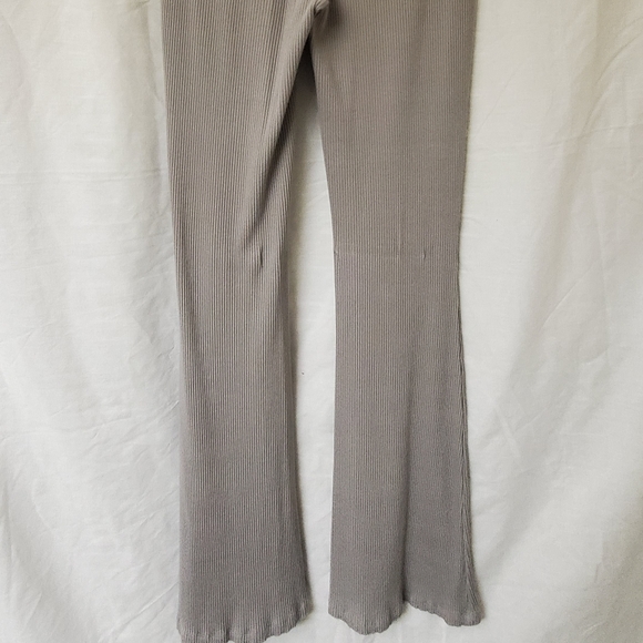 Pants - Picture 3 of 3